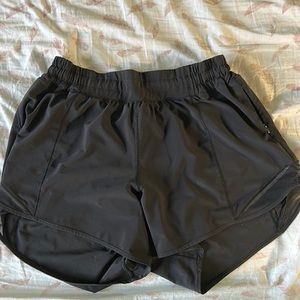 Black lululemon shorts 4”